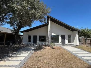 Main picture of 2120 Date Palm Ave