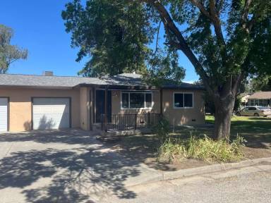 Main picture of 16881 Antelope St