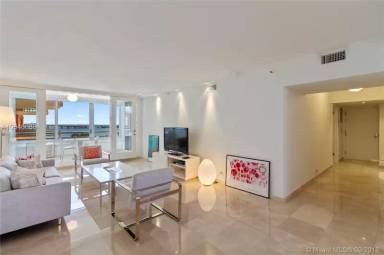 Main picture of The Palace Condo