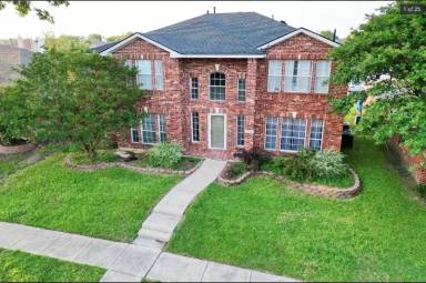 Main picture of 7718 Coral Way