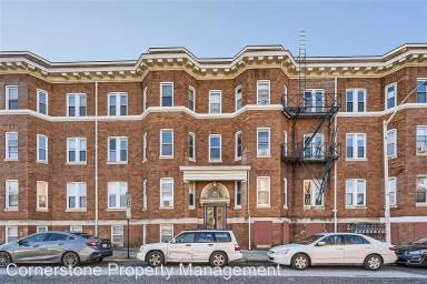 Main picture of 205 E 30th St