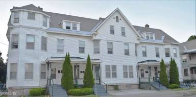 Main picture of 4 Hickok Pl