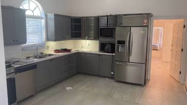 Main picture of 800 NE 2nd Ct