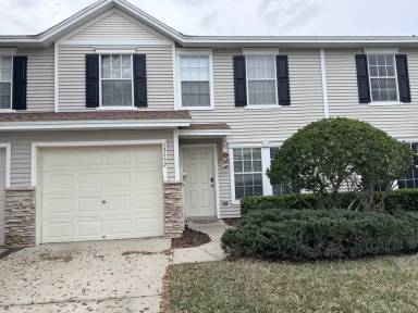 Main picture of 13152 Thoroughbred Loop