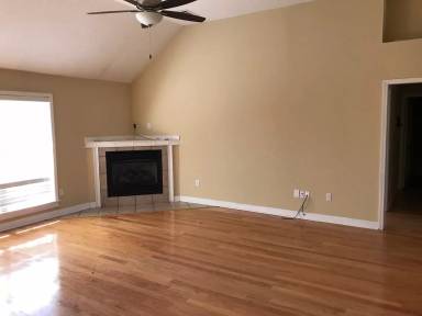 Main picture of 495 Alexa Dr