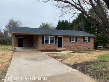 Main picture of 1203 Southern Springs Rd