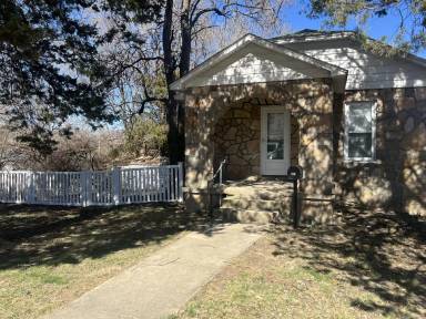 Main picture of 421 E Vine St