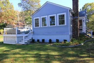 Main picture of 8 Beach Rd