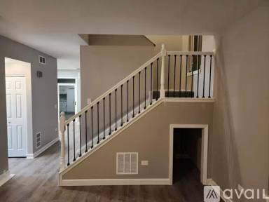 Main picture of 402 Gregory Ln