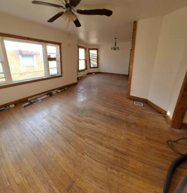 Main picture of 218 S 11th Ave