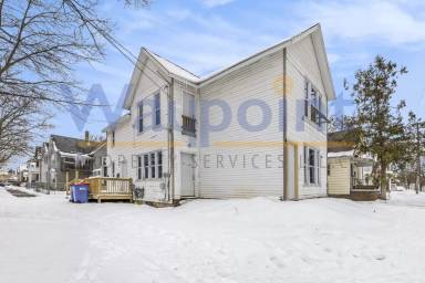 Main picture of 638 11th St NW