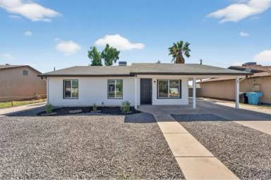 Main picture of 5039 W Vernon Ave