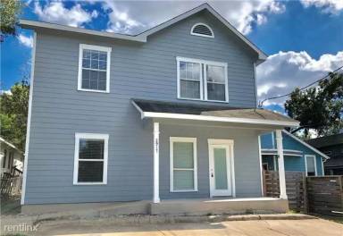 Main picture of 2917 E 16th St