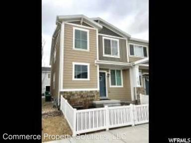 Main picture of 1092 W Emerald Pools Ln