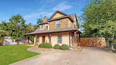Main picture of 201 Francis Dr