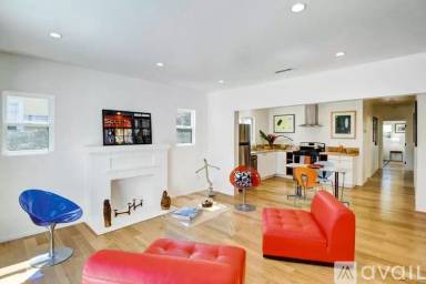 Main picture of 1204 Browning Blvd