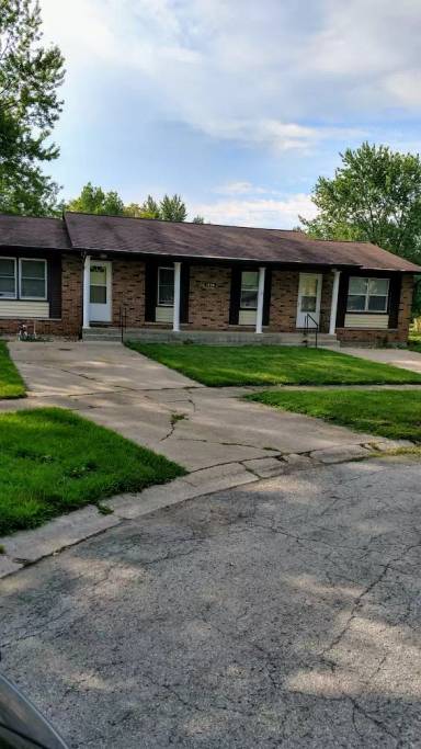 Main picture of 1606 Bluebird Ln