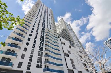 Main picture of Square Station Apartments