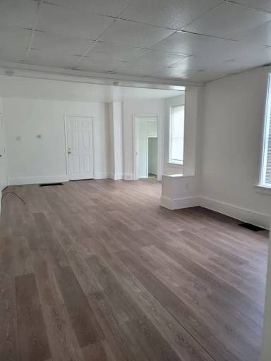 Main picture of 362 Walnut St