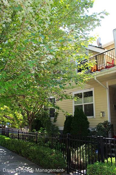 Main picture of 7041 Delridge Way SW