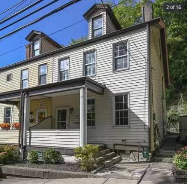 Main picture of 5 Ravine St