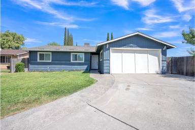 Main picture of 15 Sunborg Ct