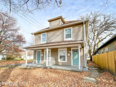 Main picture of 1239 N Oxford St