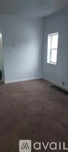 Main picture of 569 W 1st St