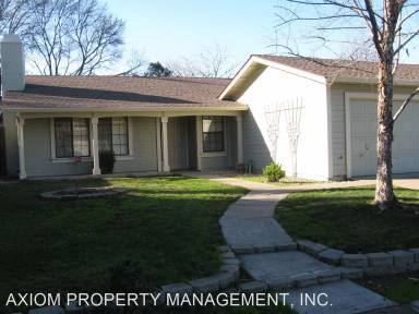 Main picture of 102 Rider Ct