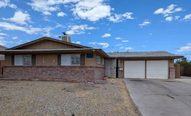 Main picture of 232 Catalini St