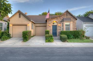 Main picture of 632 W Fontaine Ln