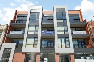 Main picture of 2740 W North Ave