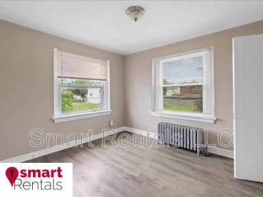 Main picture of 807 Clara Ave