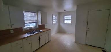 Main picture of 307 Murray St