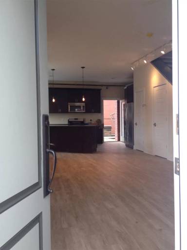 Main picture of 120 44th St