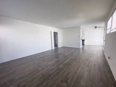 Main picture of 17020 W Sunset Blvd