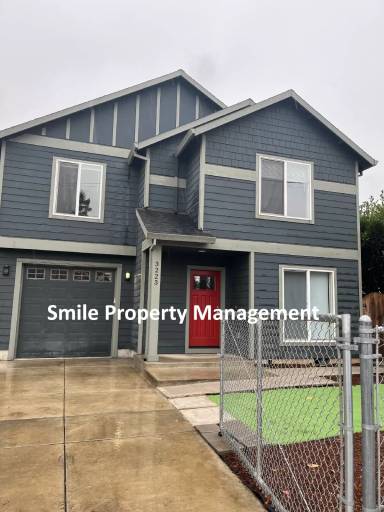 Main picture of 3223 SE 122nd Ave