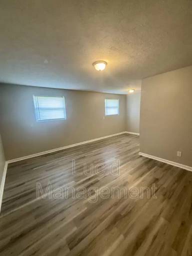 Main picture of 3409 Shanks Ln