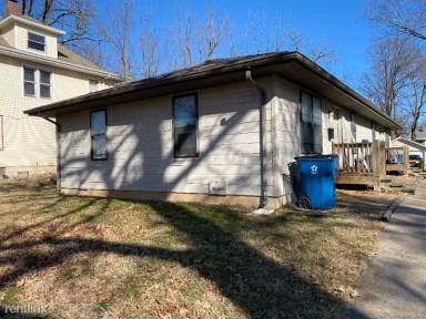 Main picture of 1208 N Summit Ave