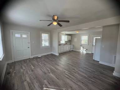 Main picture of 2212 Grace Ave