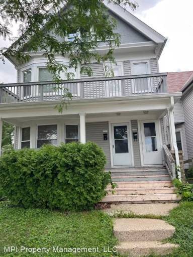 Main picture of 1317 S 71st St