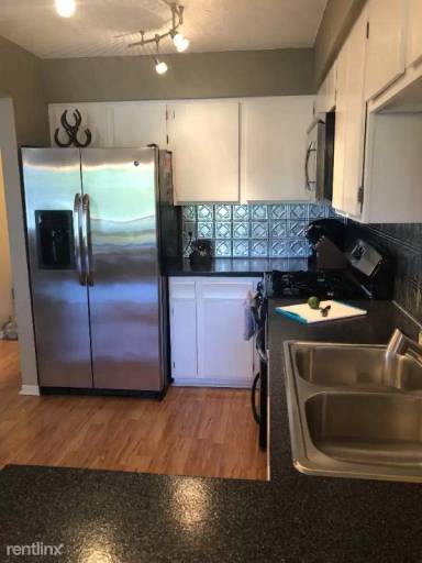 Main picture of 10364 Balsam Ln