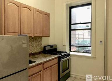 Main picture of 377 Eastern Pkwy