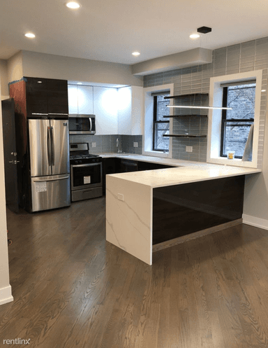 Main picture of 2165 N Bell Ave