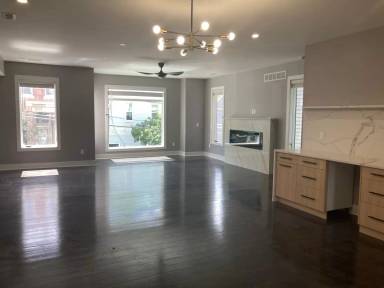 Main picture of 3115 Brereton St