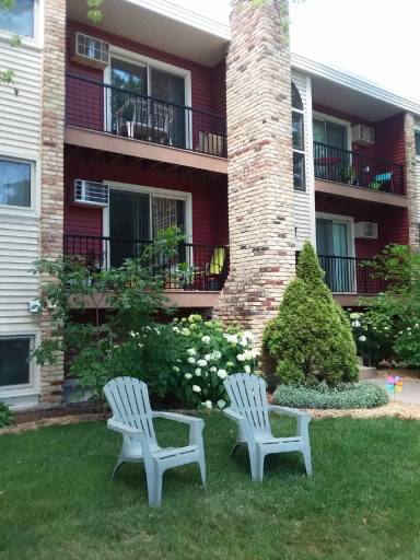 Main picture of 3246 Douglas Dr N