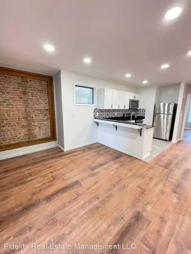 Main picture of 45 Liberty St
