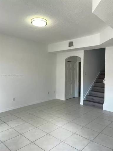 Main picture of 2307 Anchor Ct