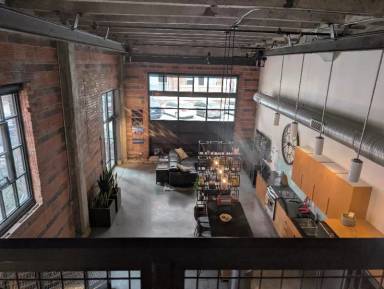 Main picture of 2120 Wyandotte St