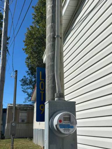 Main picture of 2 W 11th St